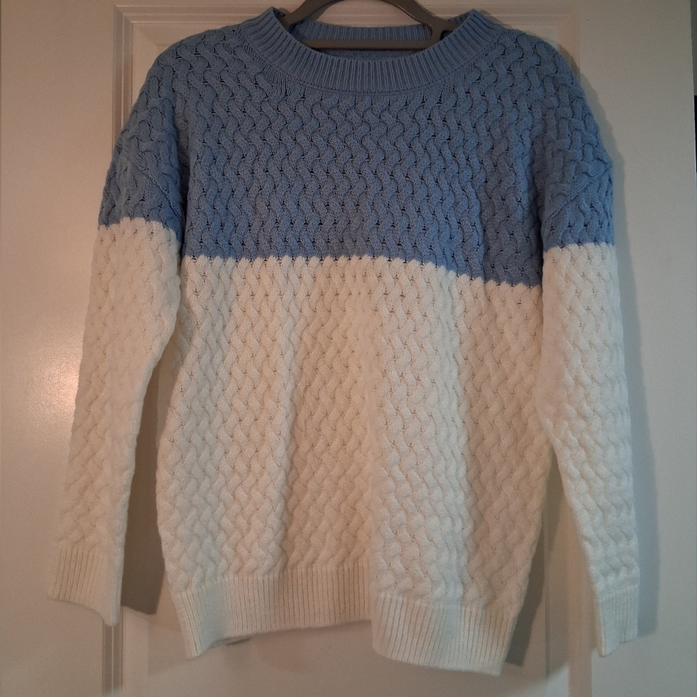 ☀️ 3 For $20 Elegant Two-Tone Homeade Cable Knit Sweater
